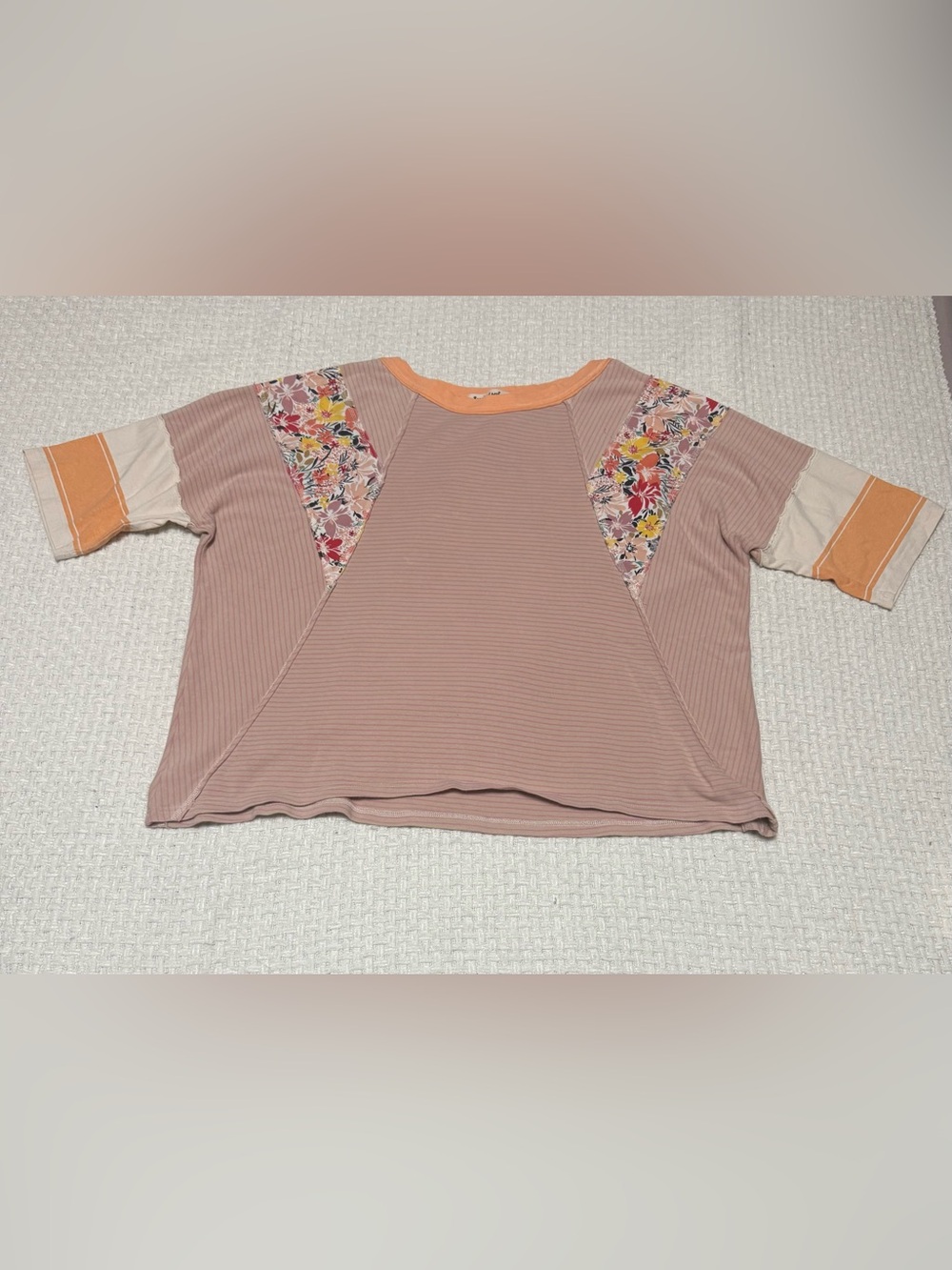 Three Bird Nest pink & orange floral print oversized top.  Women’s small.